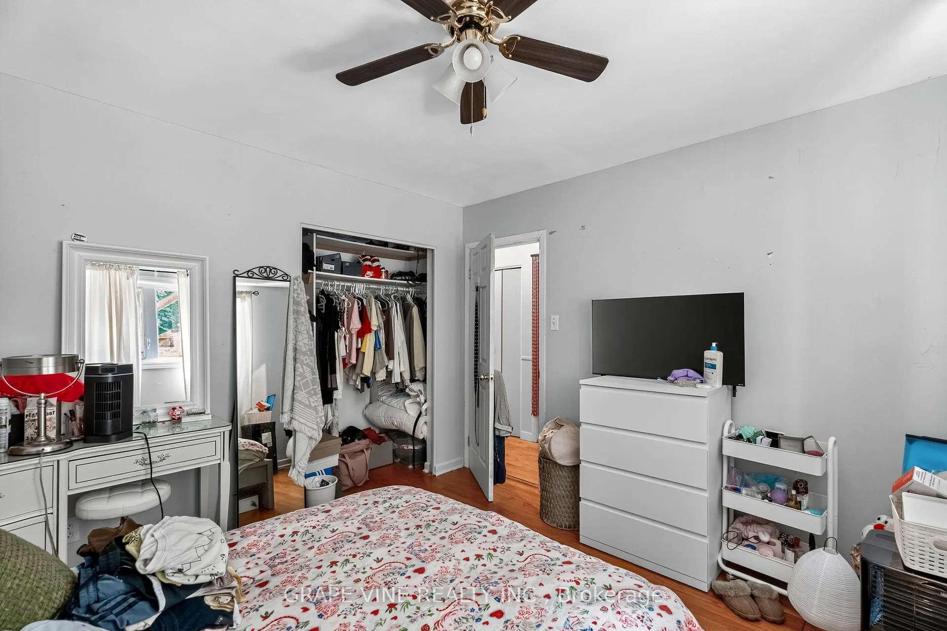 Photo 33 of 1098 Clyde Avenue, Ottawa, Copeland Park — HOMEH
