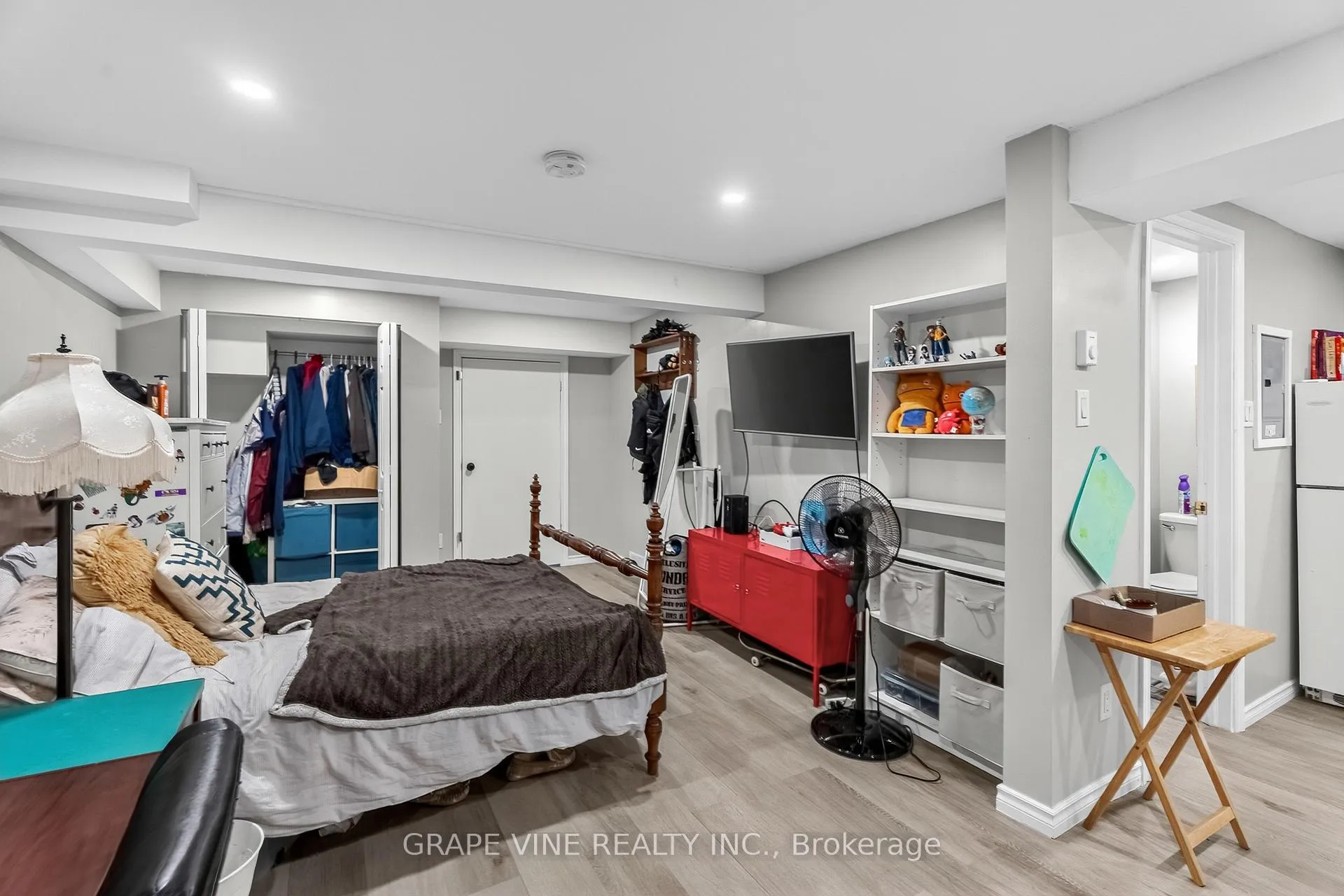 Photo 39 of 1098 Clyde Avenue, Ottawa, Copeland Park — HOMEH