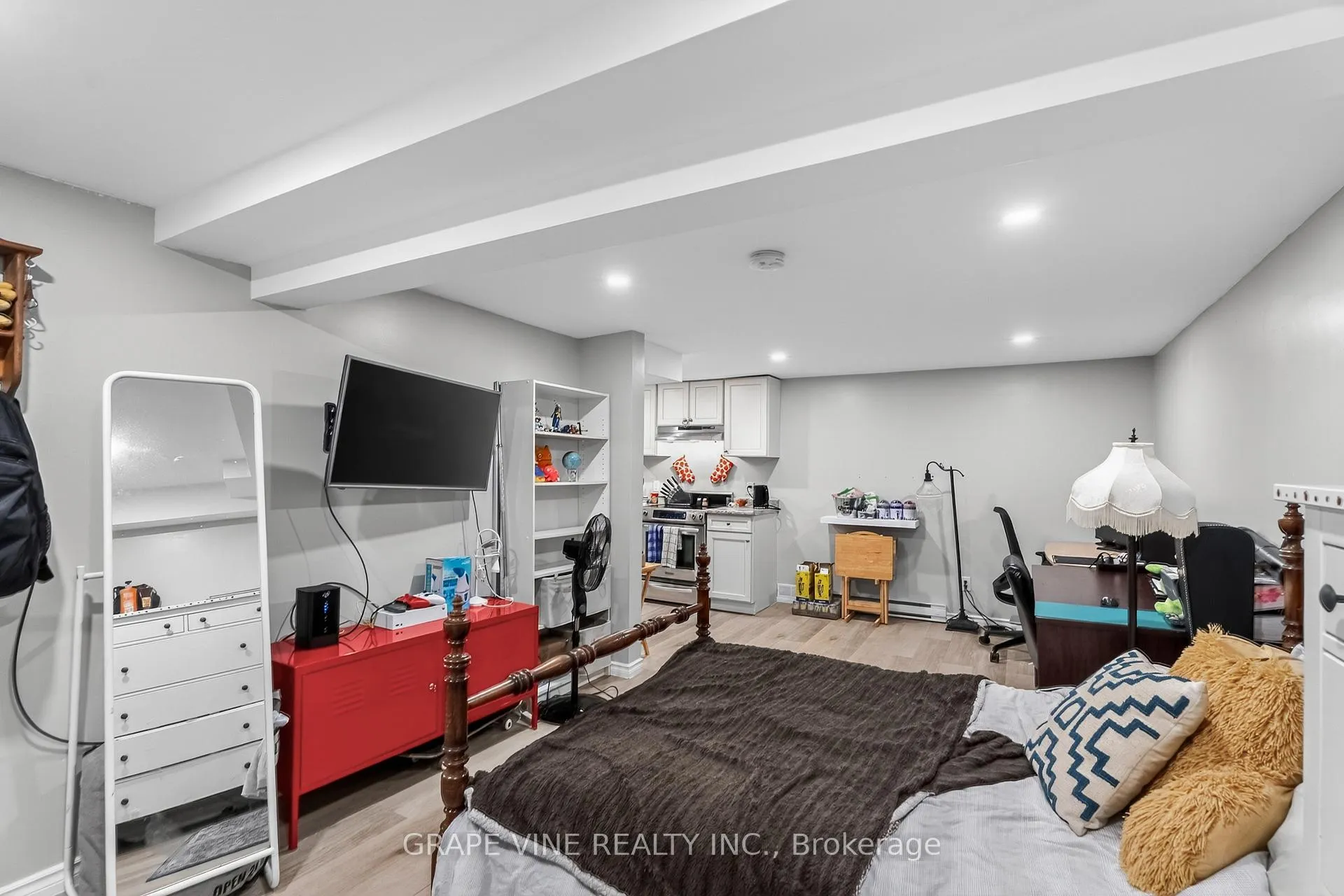 Photo 40 of 1098 Clyde Avenue, Ottawa, Copeland Park — HOMEH