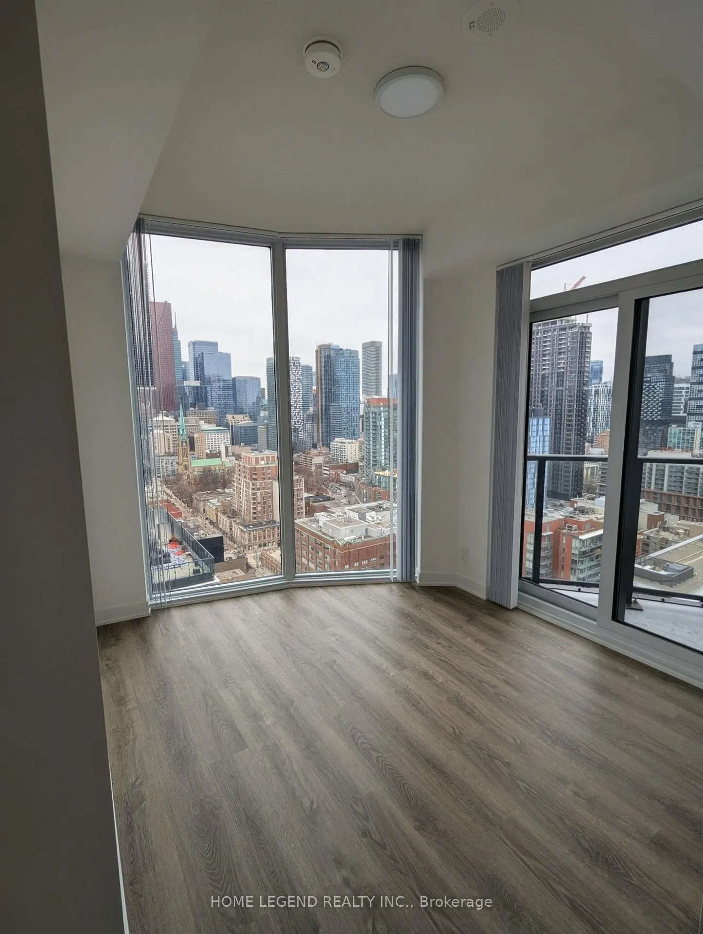 Photo 4 of Unit 3112, 180 Front St E Street, Toronto, Moss Park — HOMEH