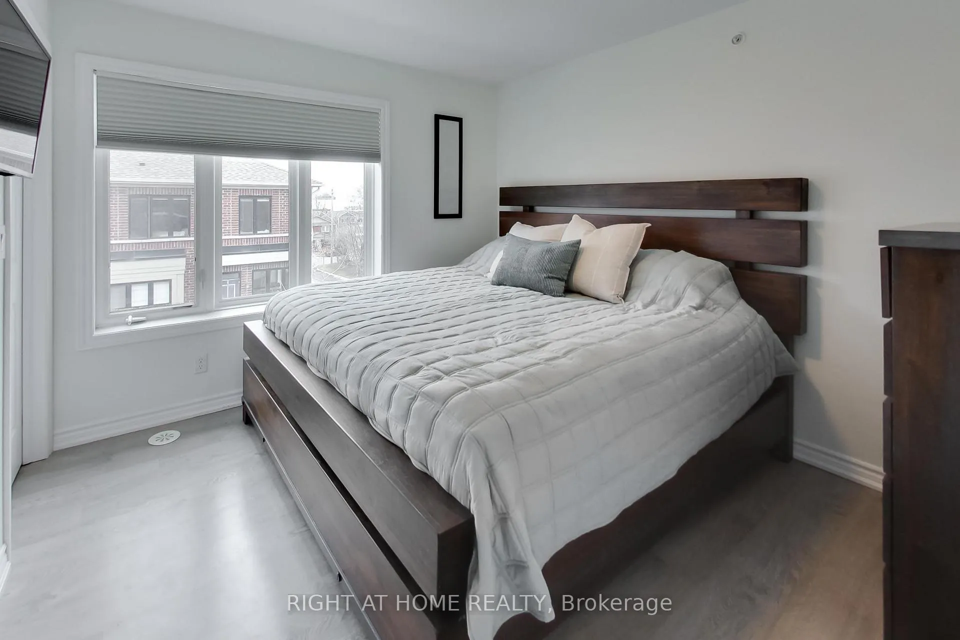 Photo 20 of Unit 75, 30 Carnation Avenue, Etobicoke, Long Branch — HOMEH