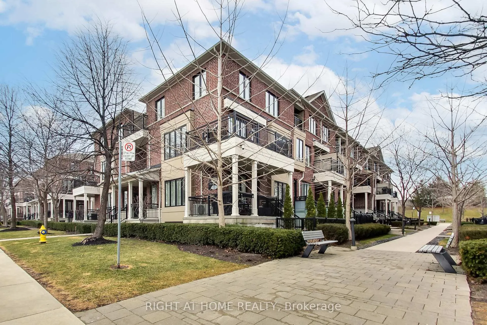 Photo 30 of Unit 75, 30 Carnation Avenue, Etobicoke, Long Branch — HOMEH