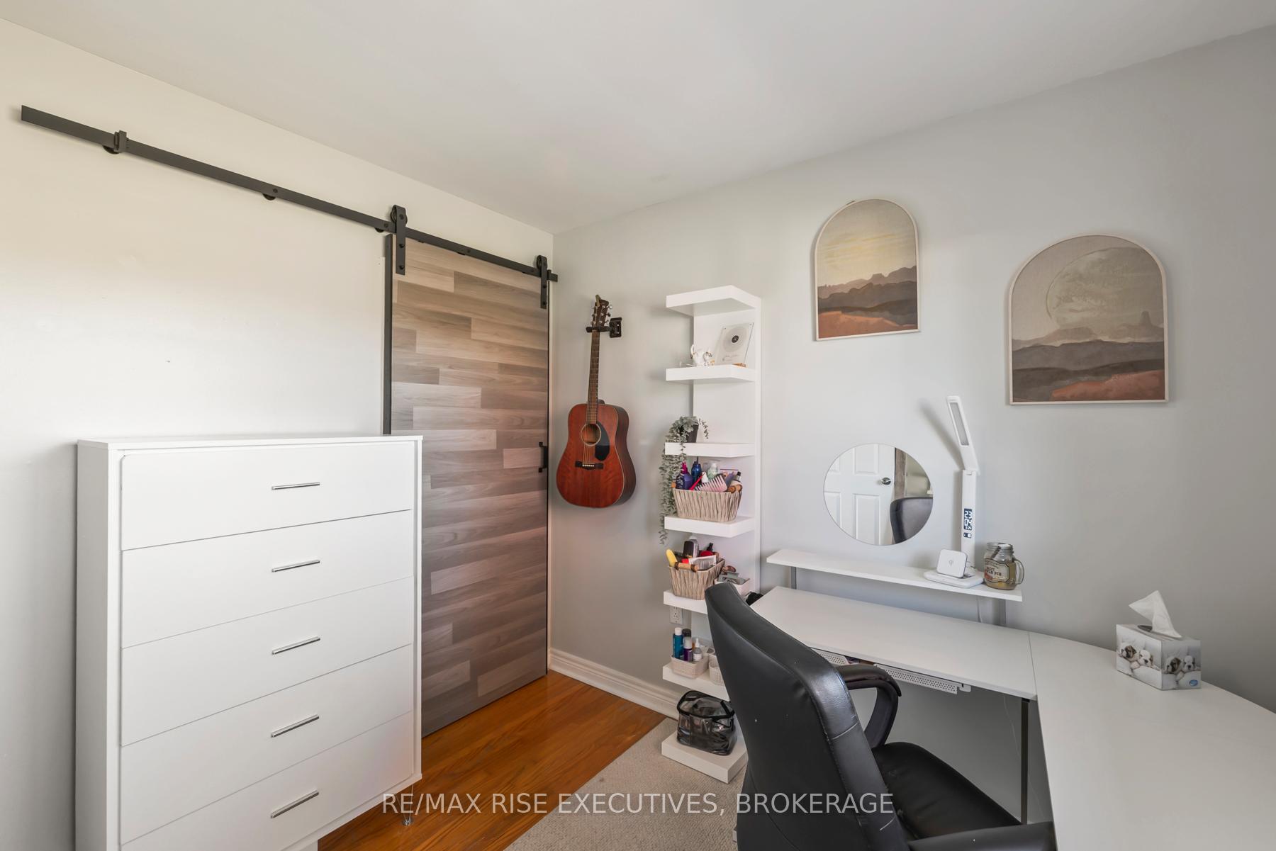 Photo 2 of 62 Briscoe Street, Loyalist, Amherstview — HOMEH