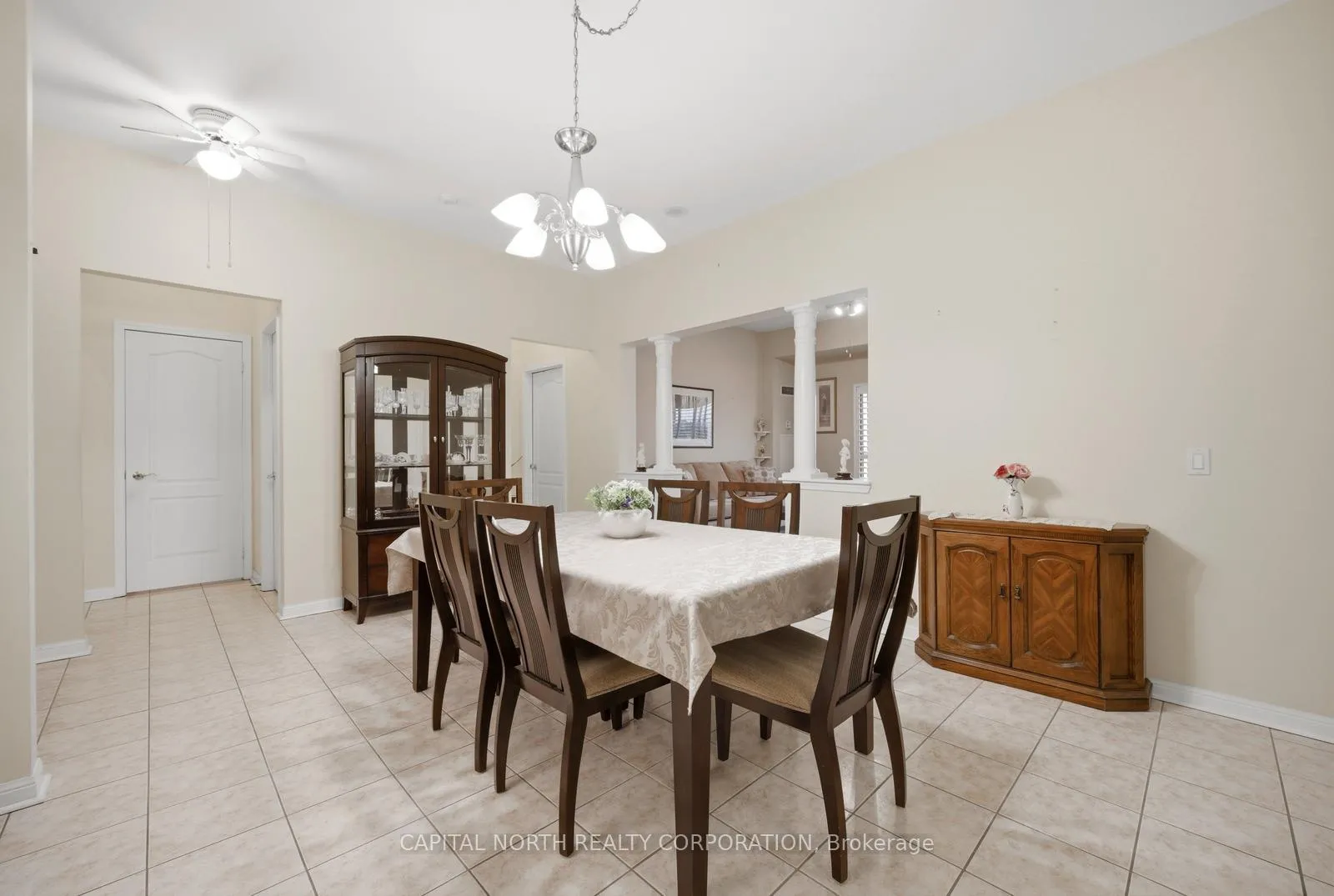 Photo 11 of Unit 513, 2506 Rutherford Road, Vaughan, Maple — HOMEH