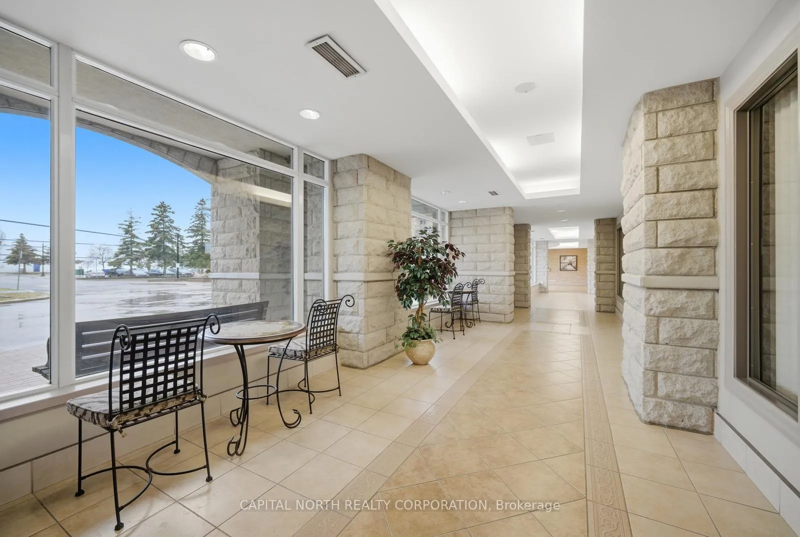 Photo 31 of Unit 513, 2506 Rutherford Road, Vaughan, Maple — HOMEH