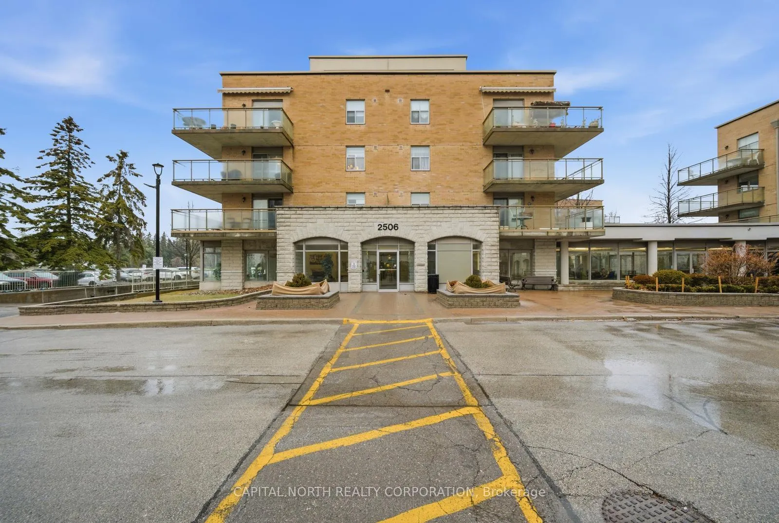 Photo 35 of Unit 513, 2506 Rutherford Road, Vaughan, Maple — HOMEH