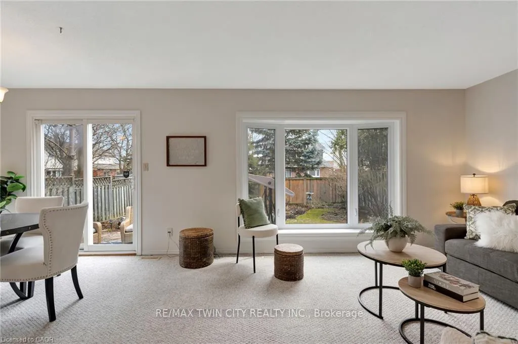 Photo 20 of 2427 Headon Forest Drive, Burlington, Headon — HOMEH