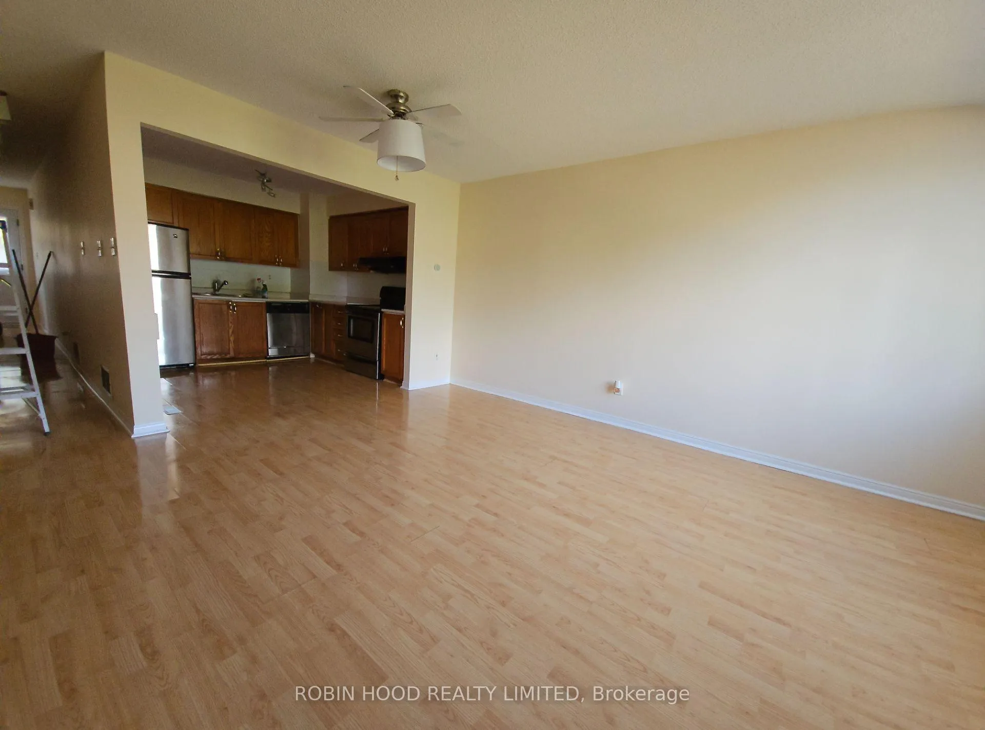 Photo 4 of Unit 21, 26 Moss Boulevard, Hamilton, Dundas — HOMEH