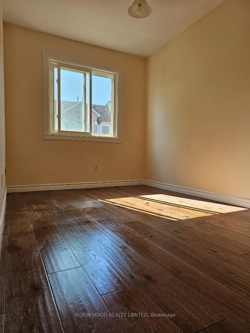 Photo 6 of Unit 21, 26 Moss Boulevard, Hamilton, Dundas — HOMEH