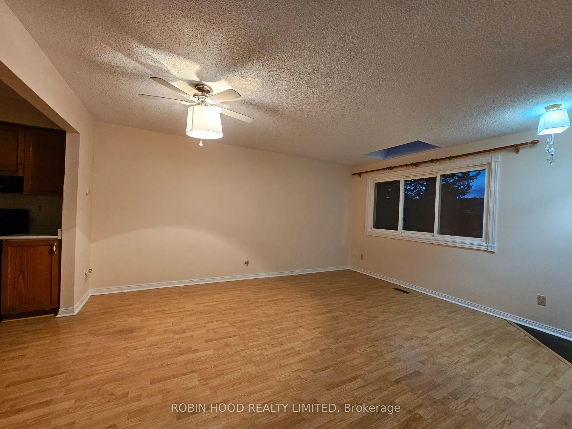 Photo 14 of Unit 21, 26 Moss Boulevard, Hamilton, Dundas — HOMEH