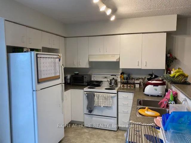 Photo 2 of Unit 310, 1460 Bishops Gate, Oakville, Glen Abbey — HOMEH