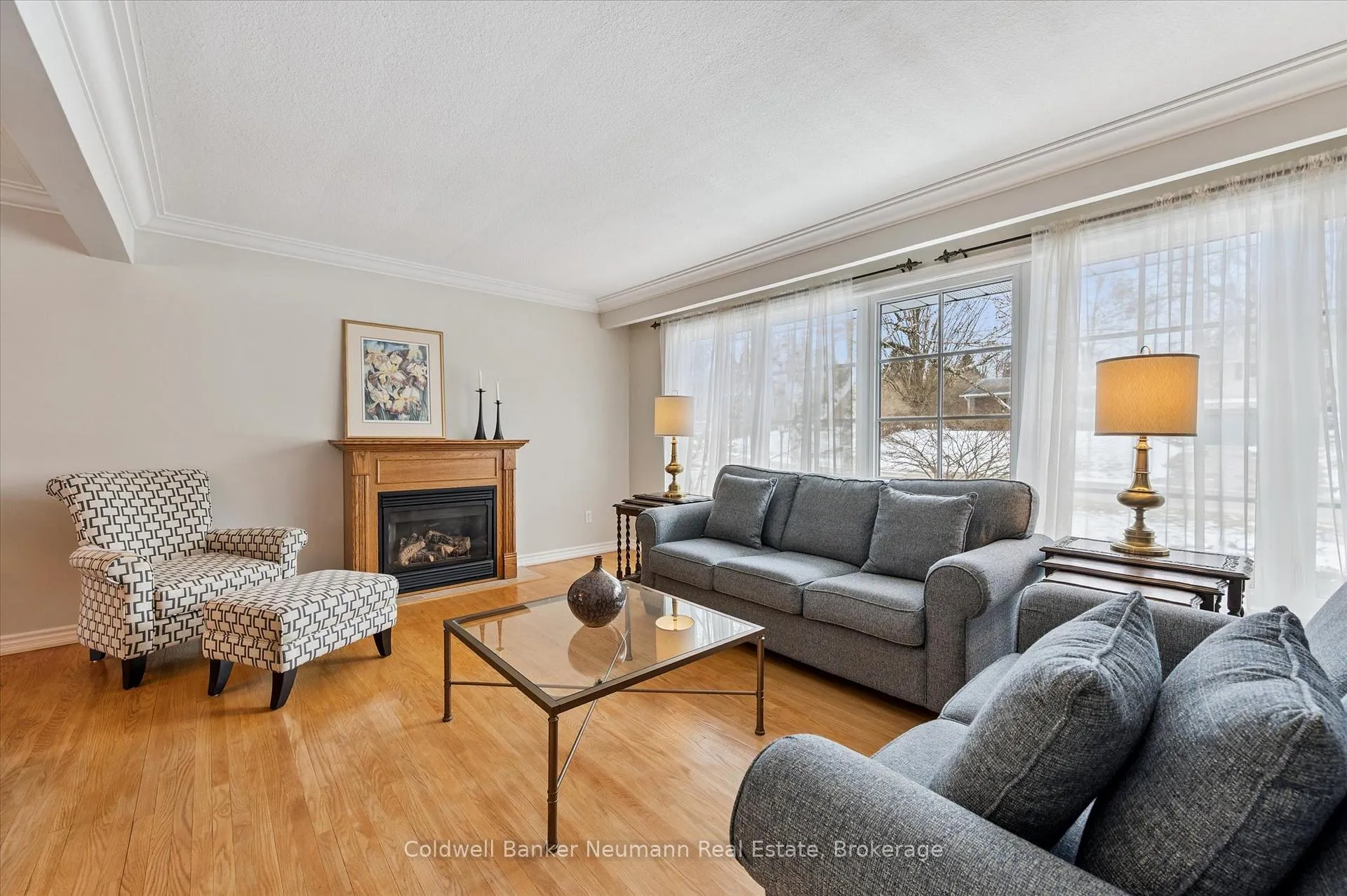 Photo 5 of 16 Colborn Street, Guelph, Kortright East — HOMEH