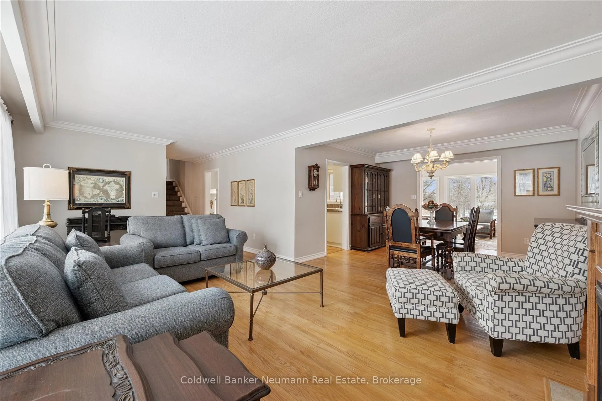 Photo 6 of 16 Colborn Street, Guelph, Kortright East — HOMEH