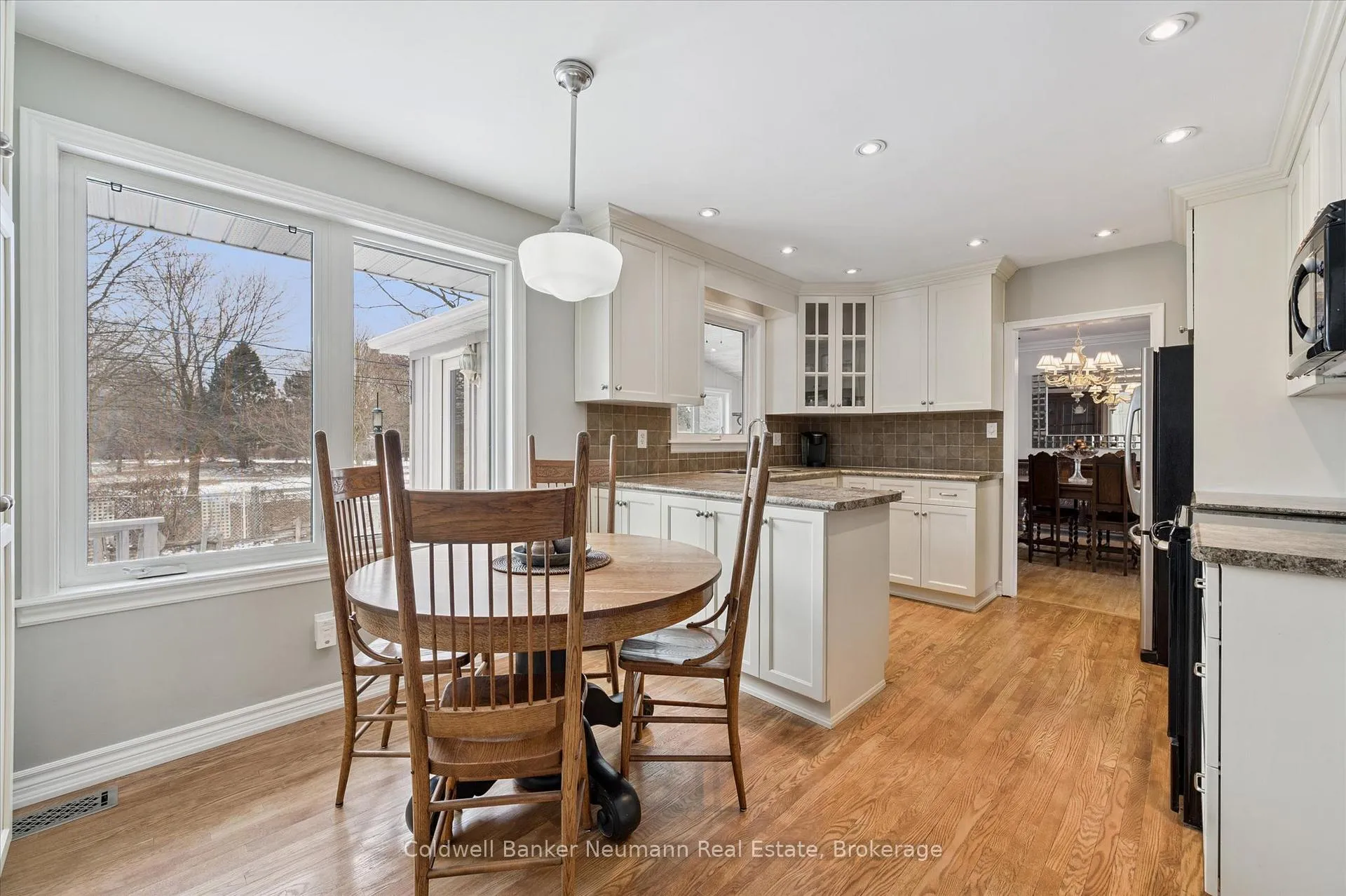 Photo 10 of 16 Colborn Street, Guelph, Kortright East — HOMEH