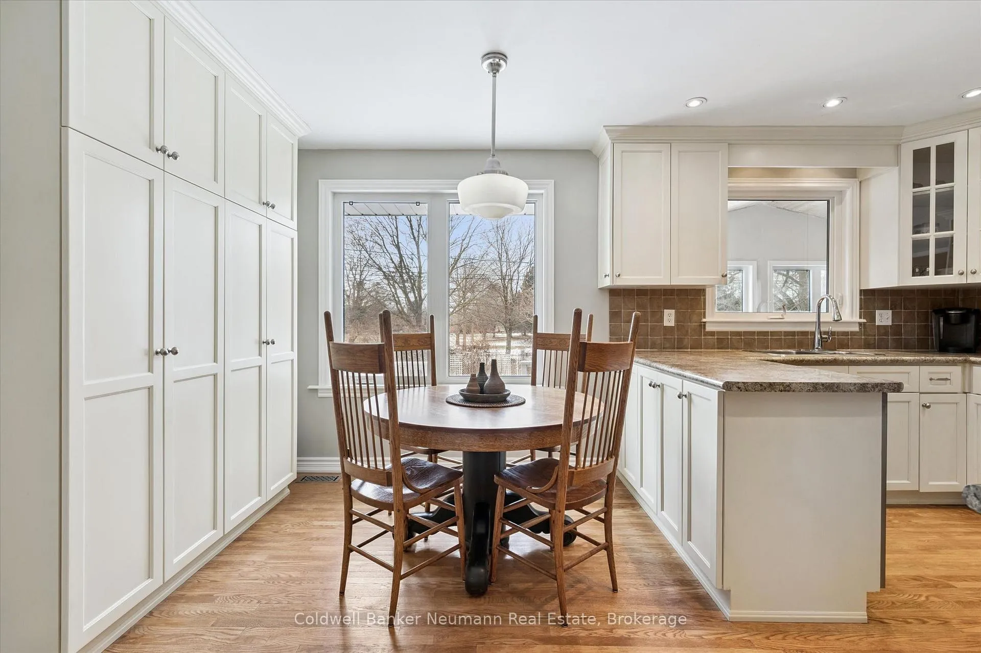 Photo 13 of 16 Colborn Street, Guelph, Kortright East — HOMEH