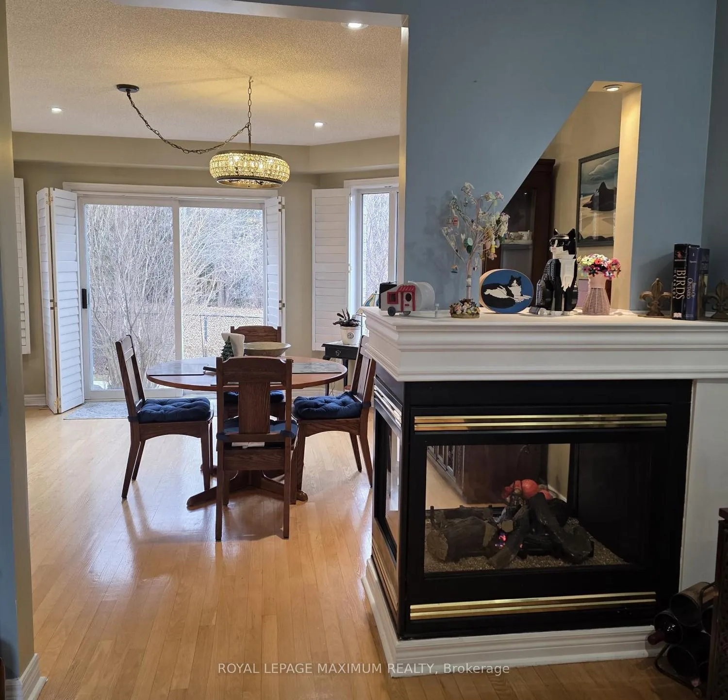 Photo 5 of 50 Panorama Crescent, Vaughan, Elder Mills — HOMEH