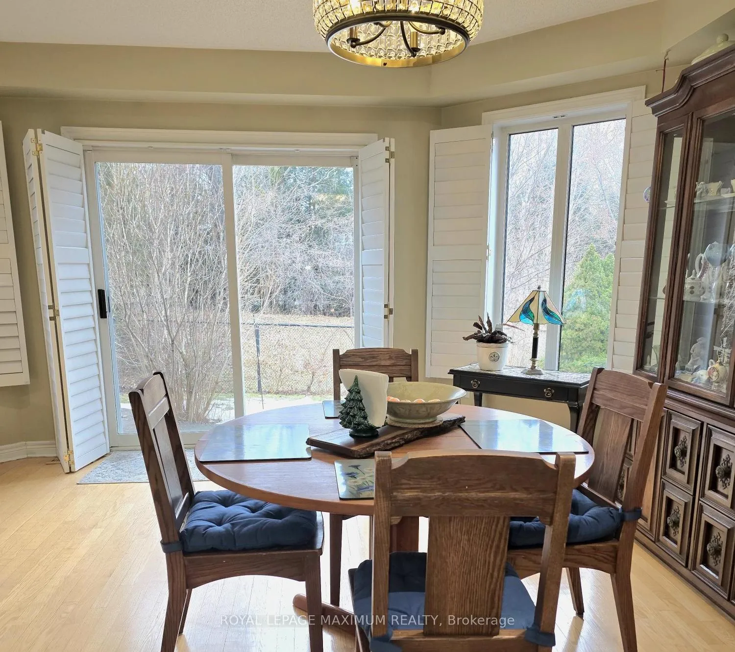 Photo 7 of 50 Panorama Crescent, Vaughan, Elder Mills — HOMEH