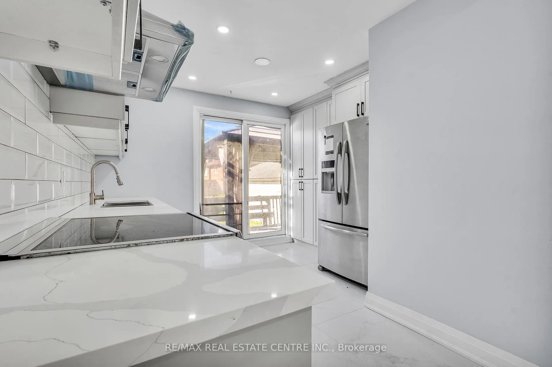 Photo 13 of 84 Avalon Place, Kitchener — HOMEH