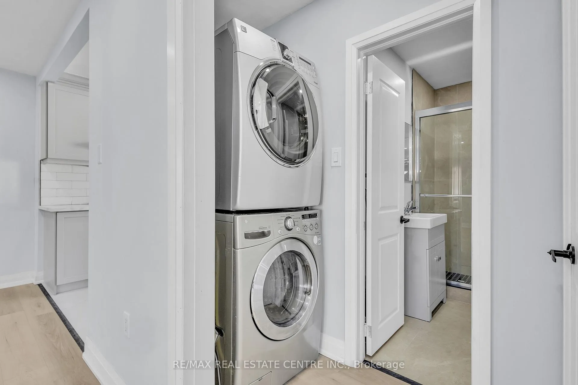 Photo 15 of 84 Avalon Place, Kitchener — HOMEH