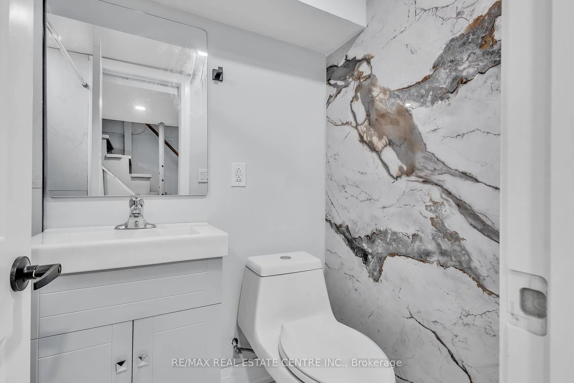 Photo 29 of 84 Avalon Place, Kitchener — HOMEH