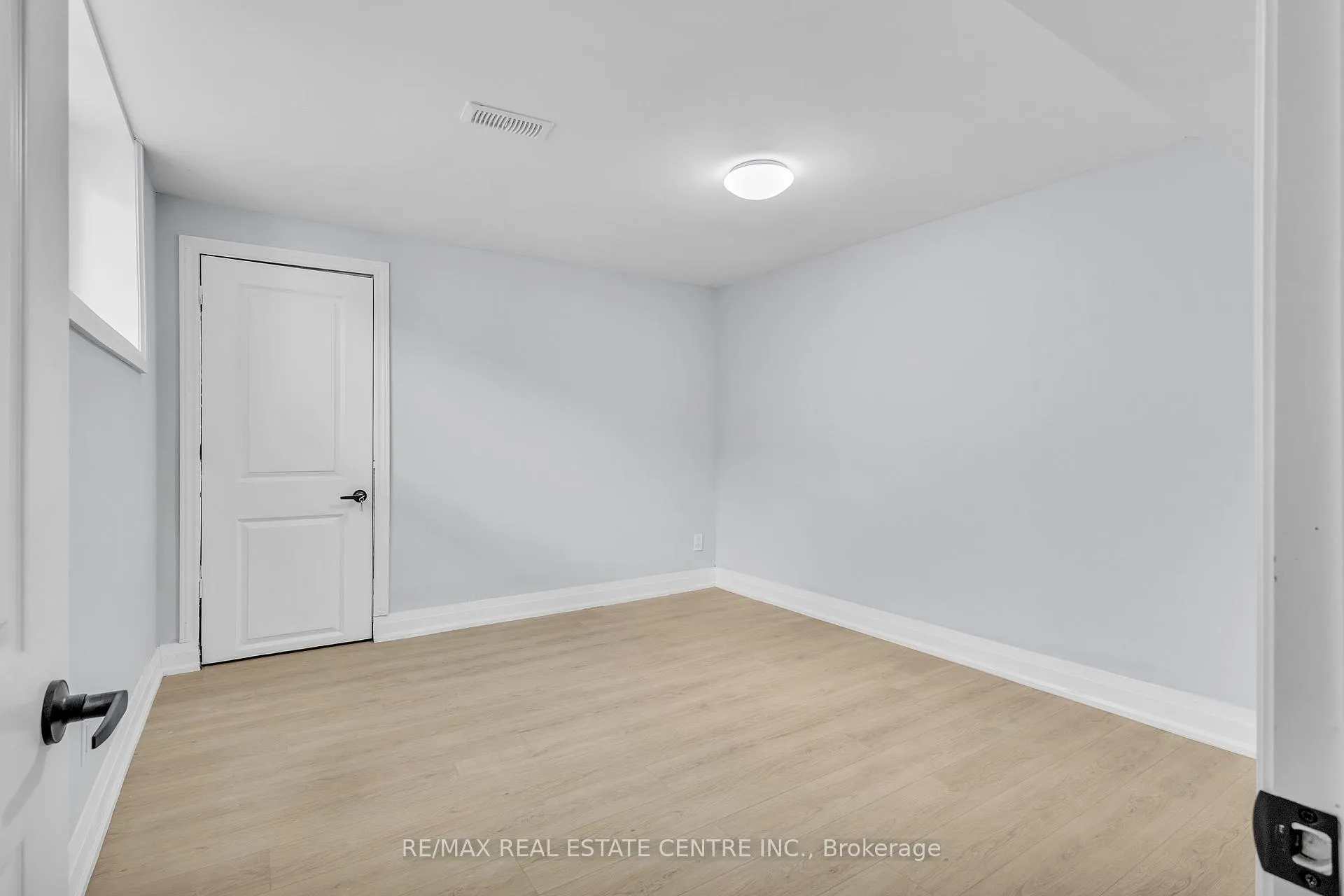 Photo 31 of 84 Avalon Place, Kitchener — HOMEH
