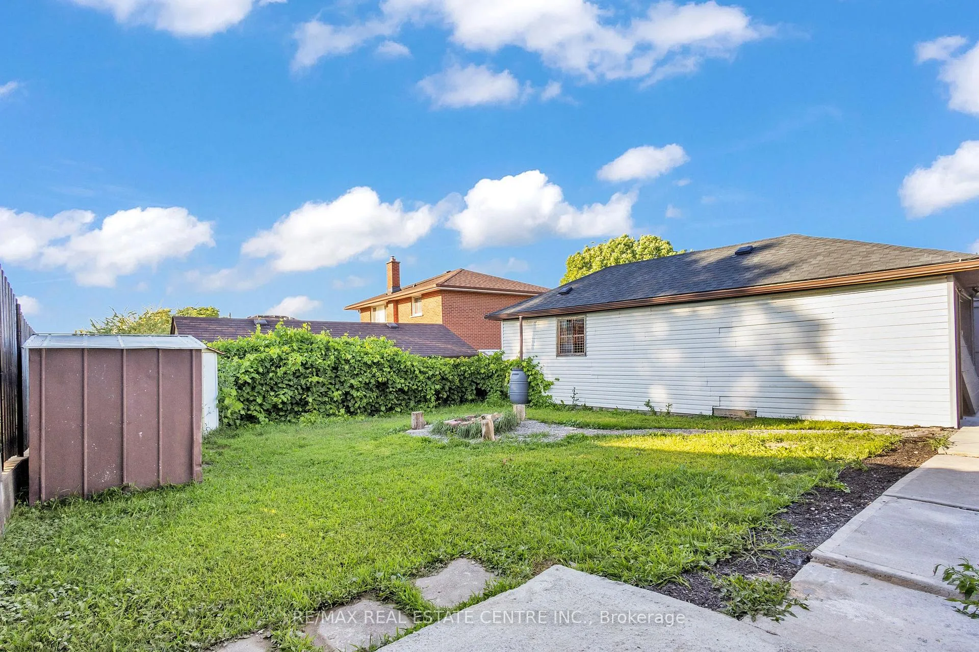Photo 34 of 84 Avalon Place, Kitchener — HOMEH