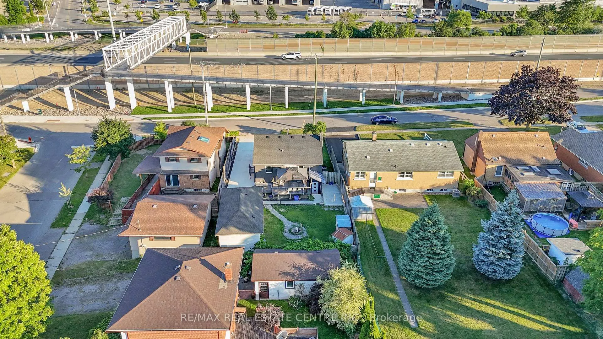 Photo 42 of 84 Avalon Place, Kitchener — HOMEH