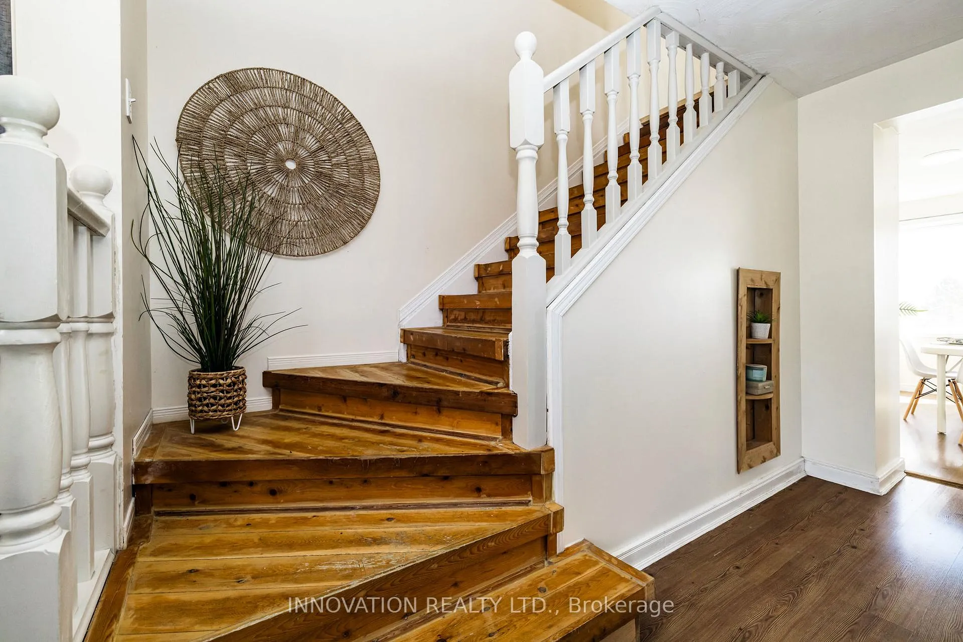 Photo 20 of 19 Thomas Street, Smiths Falls — HOMEH
