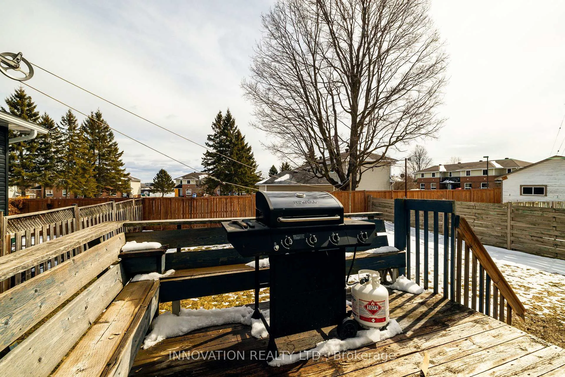 Photo 35 of 19 Thomas Street, Smiths Falls — HOMEH