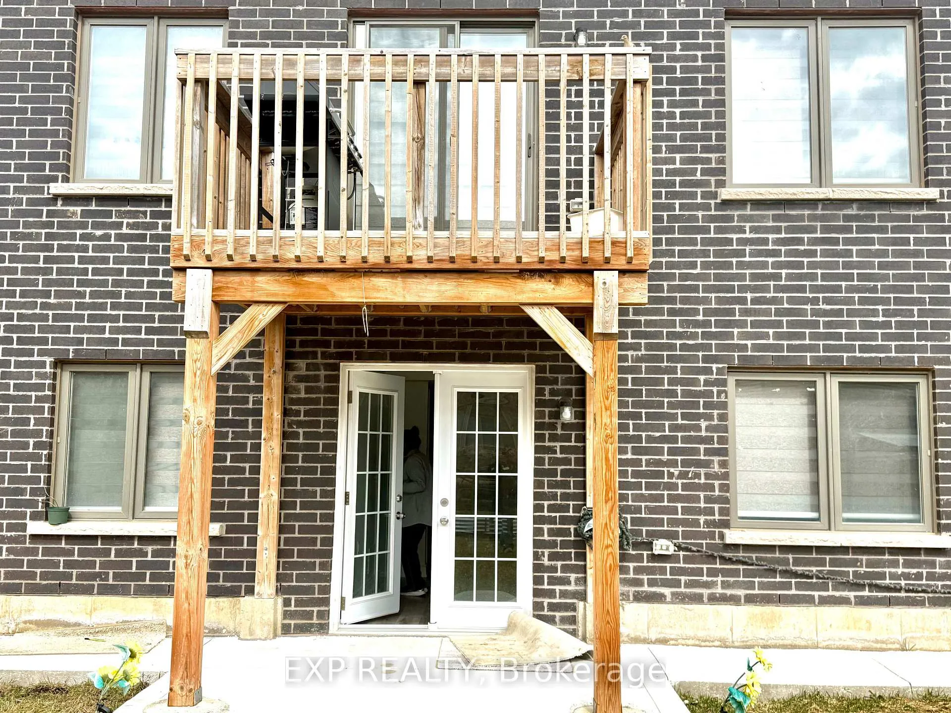 Photo 4 of 11 Flagg Avenue, Brant, Paris — HOMEH