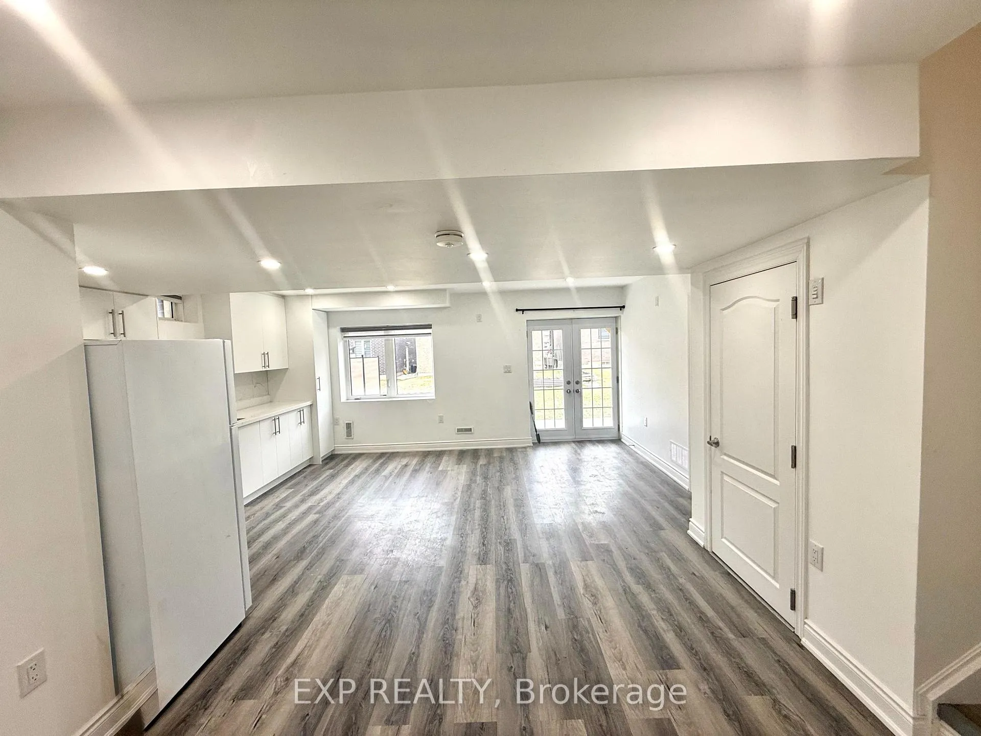 Photo 15 of 11 Flagg Avenue, Brant, Paris — HOMEH