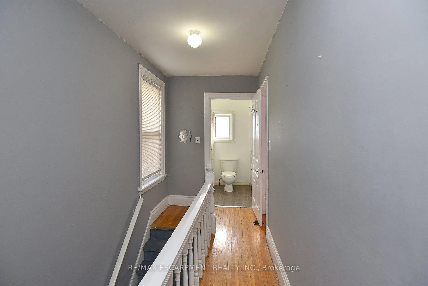 Photo 13 of 56 Kinrade Avenue, Hamilton, Gibson — HOMEH