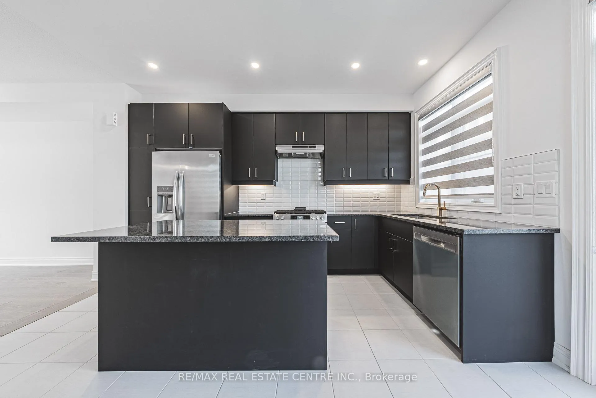 Photo 19 of Unit 41, 260 Melody Cmn, Oakville, River Oaks — HOMEH