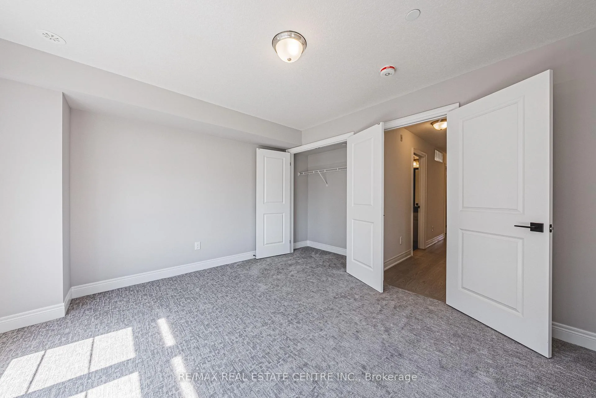 Photo 24 of Unit 41, 260 Melody Cmn, Oakville, River Oaks — HOMEH
