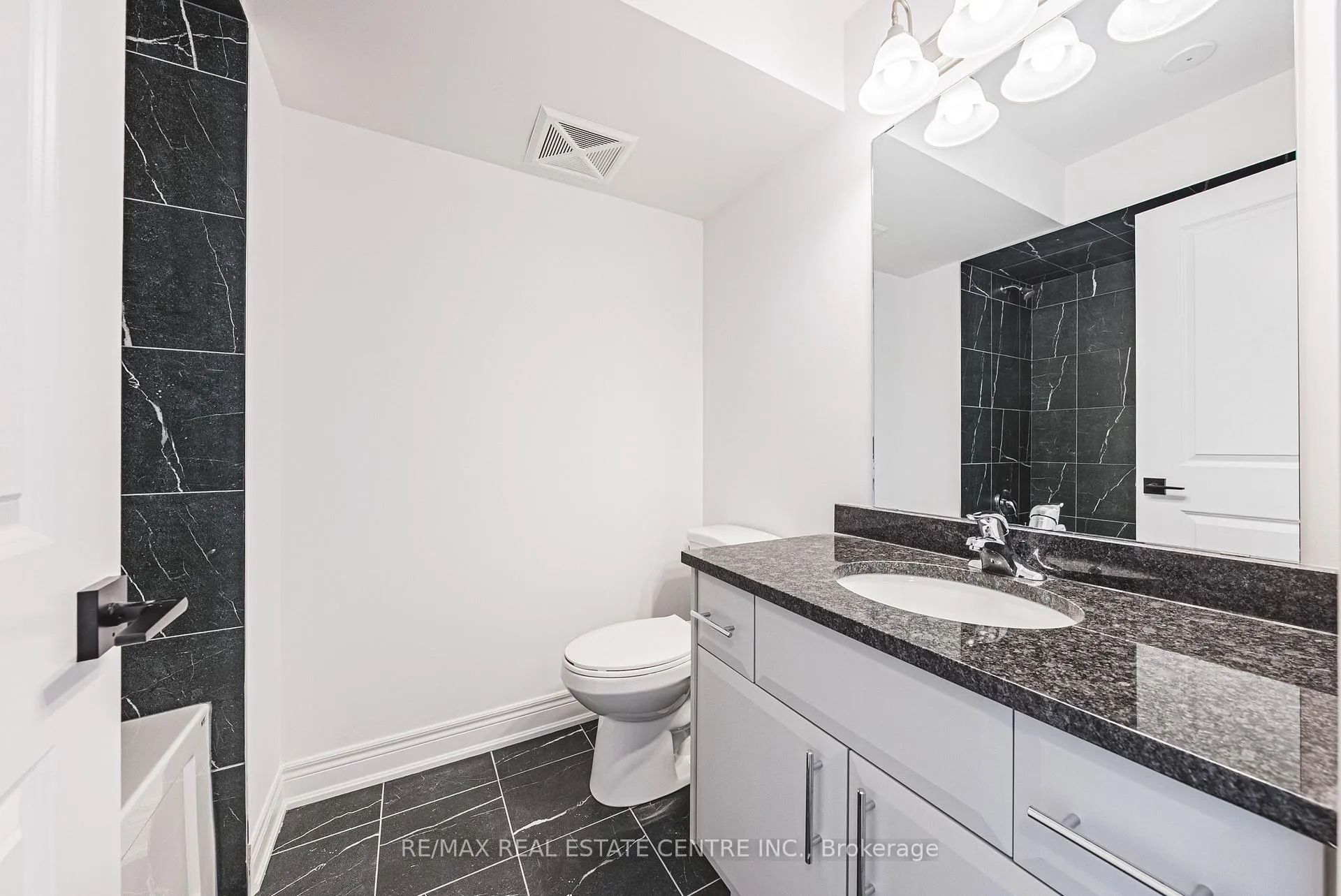 Photo 25 of Unit 41, 260 Melody Cmn, Oakville, River Oaks — HOMEH
