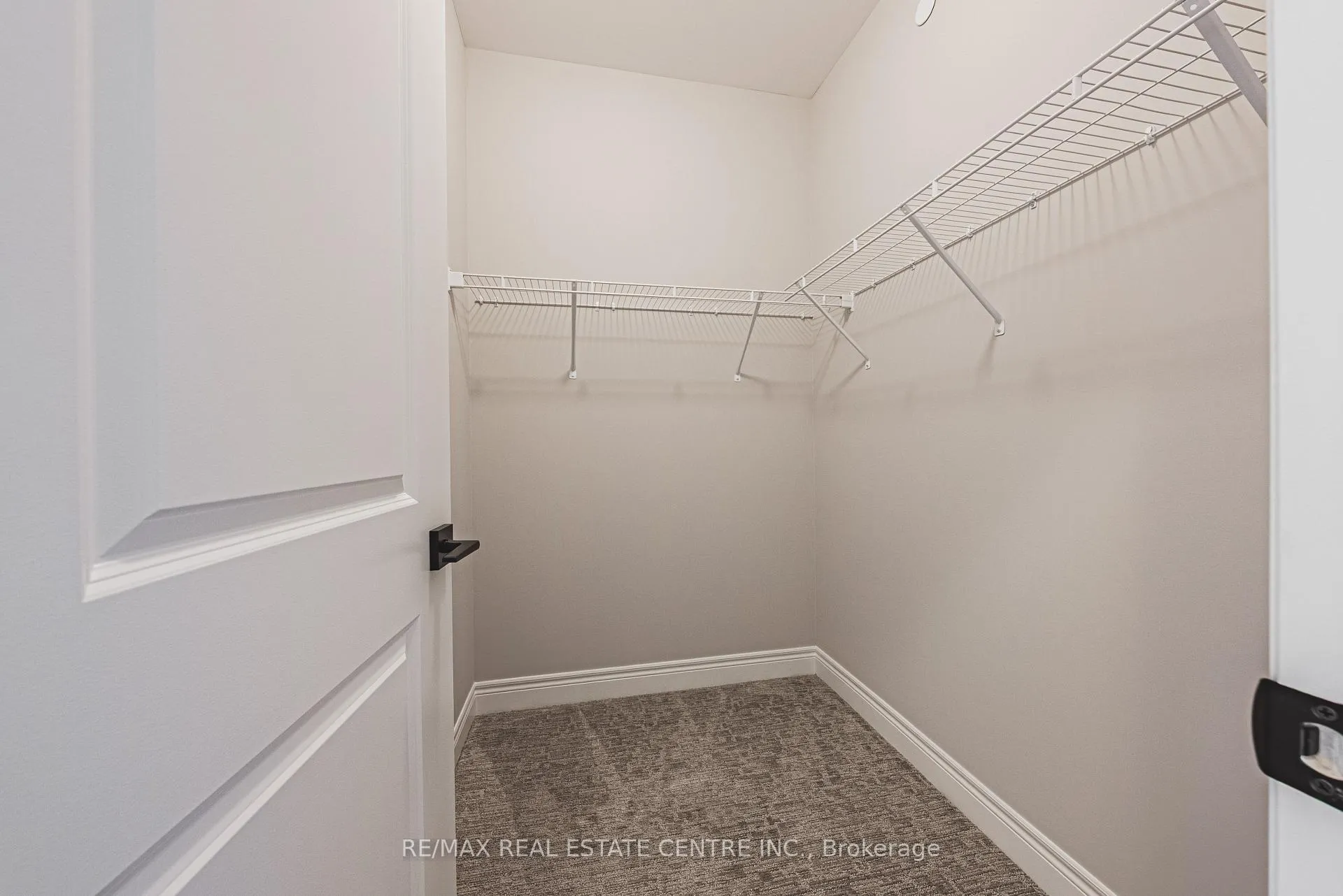 Photo 37 of Unit 41, 260 Melody Cmn, Oakville, River Oaks — HOMEH