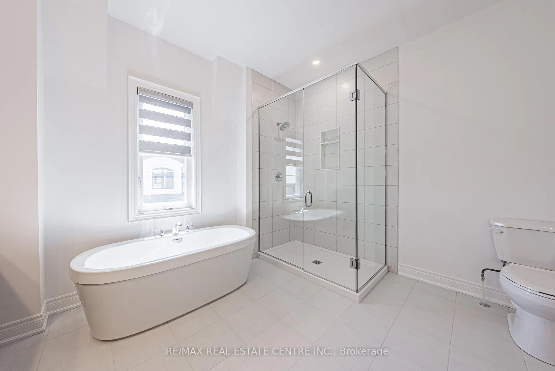 Photo 39 of Unit 41, 260 Melody Cmn, Oakville, River Oaks — HOMEH