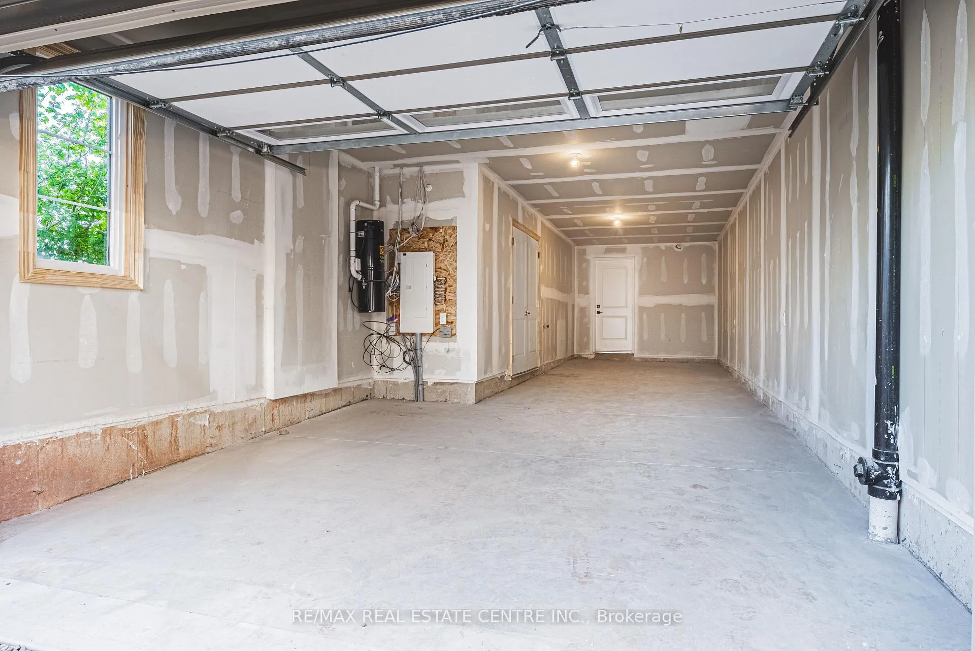 Photo 42 of Unit 41, 260 Melody Cmn, Oakville, River Oaks — HOMEH