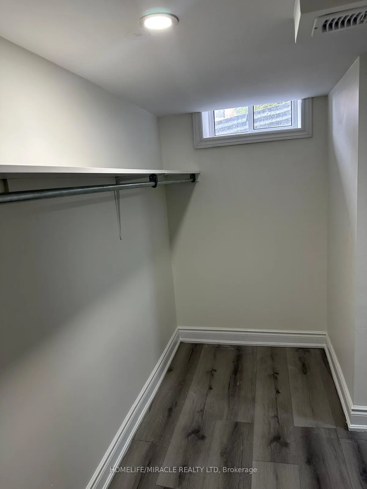 Photo 2 of 150 Beechnut Road, Vaughan, West Woodbridge — HOMEH