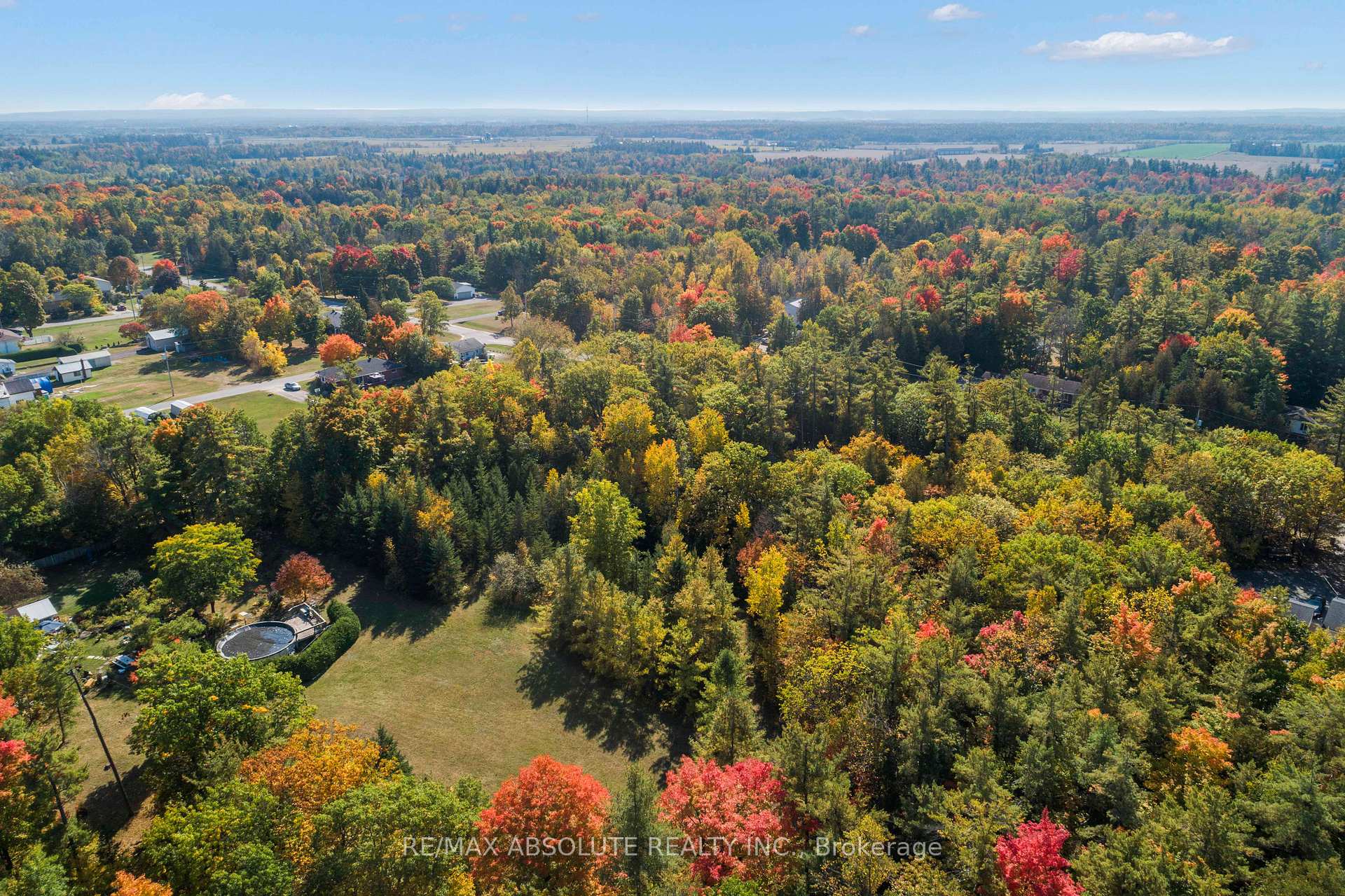 Photo 17 of 02 Braecrest Avenue, McNab/Braeside, Mcnab/Braeside Twps — HOMEH