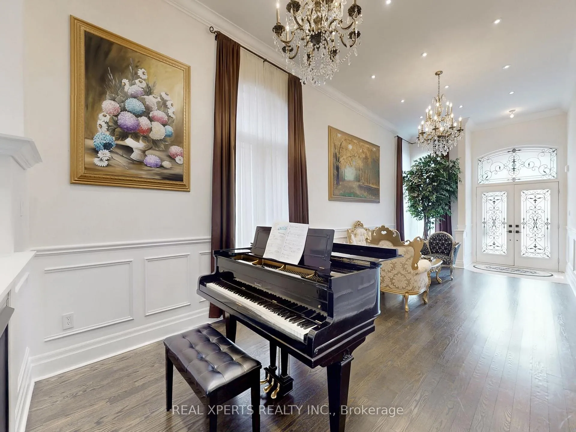 Photo 10 of 6 Bellotti Crescent, Ajax, Northeast Ajax — HOMEH