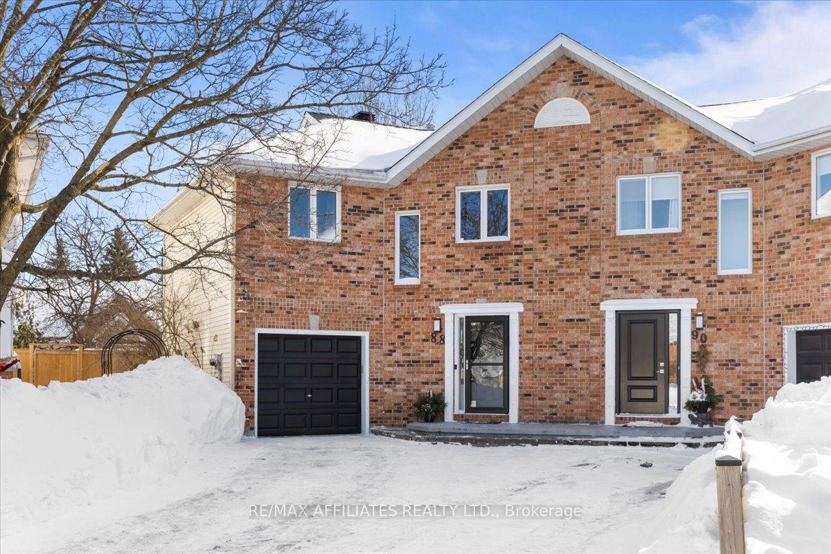 Front of 88 Royal Oak Court