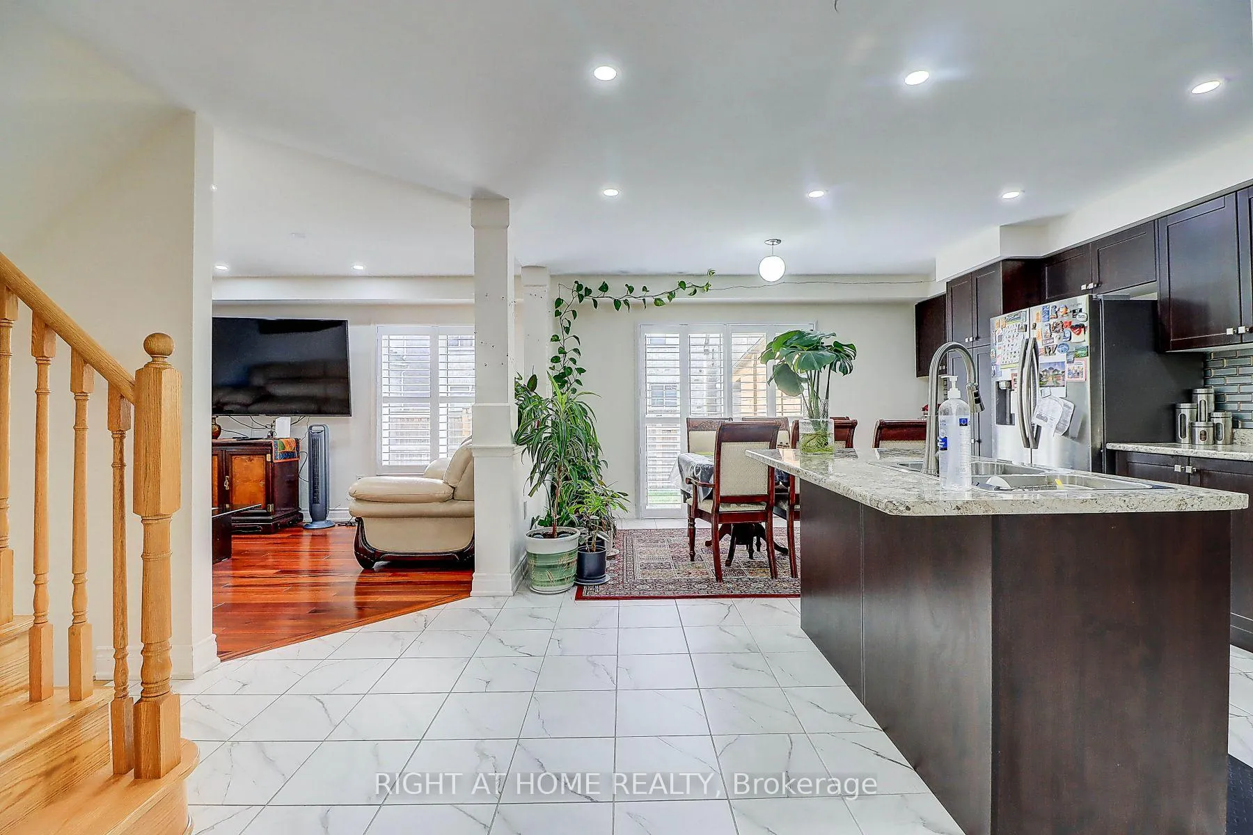Photo 7 of Unit Main, 58 Barnfield Crescent, Ajax, Northeast Ajax — HOMEH