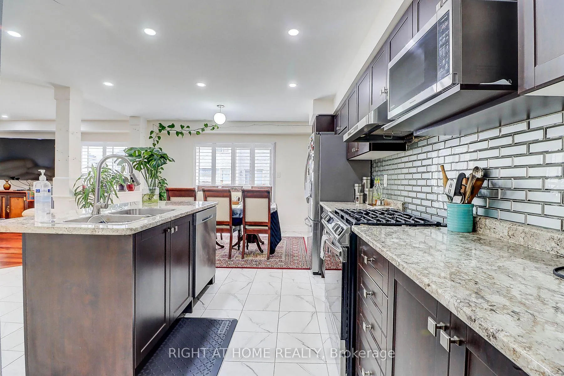 Photo 12 of Unit Main, 58 Barnfield Crescent, Ajax, Northeast Ajax — HOMEH