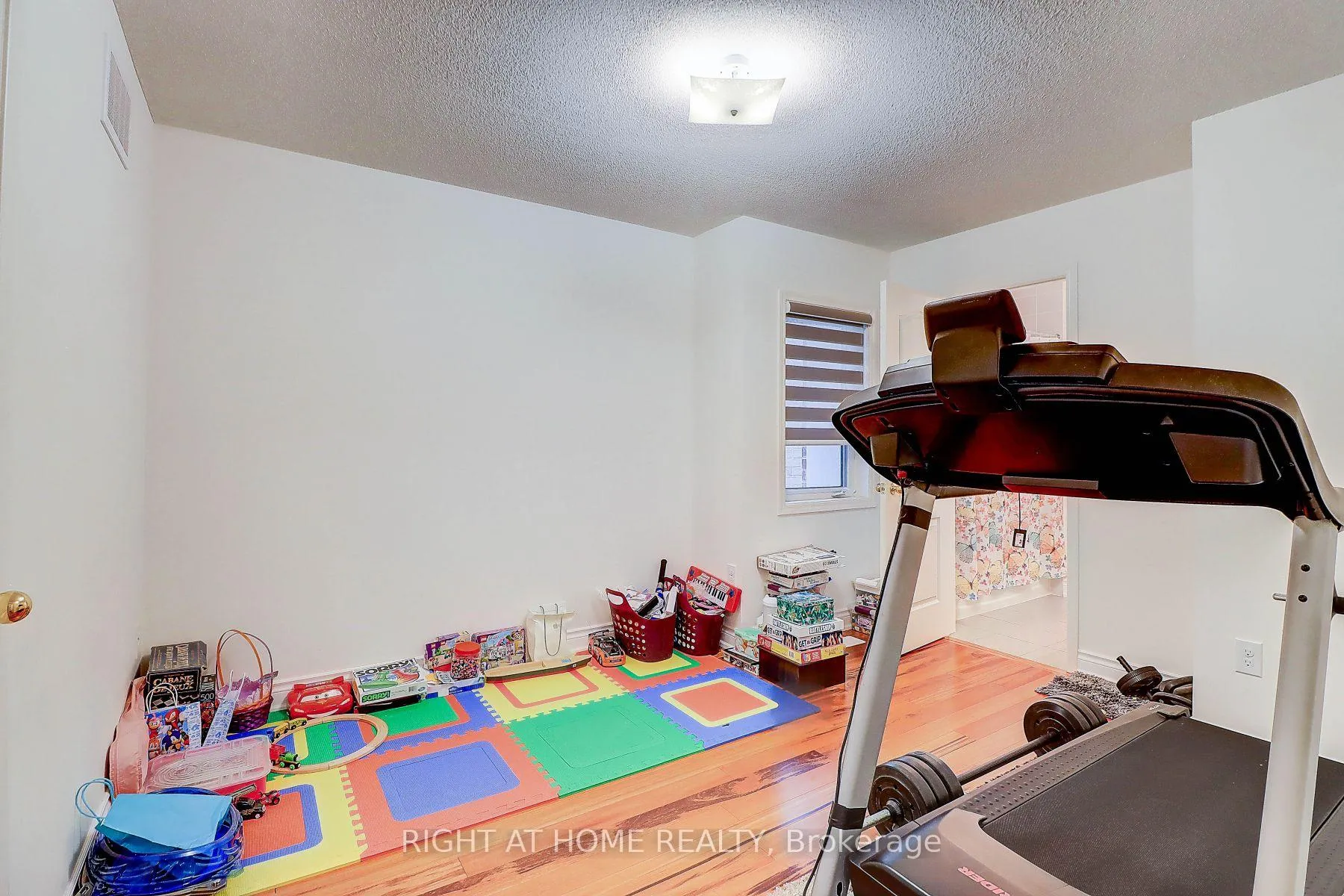 Photo 25 of Unit Main, 58 Barnfield Crescent, Ajax, Northeast Ajax — HOMEH
