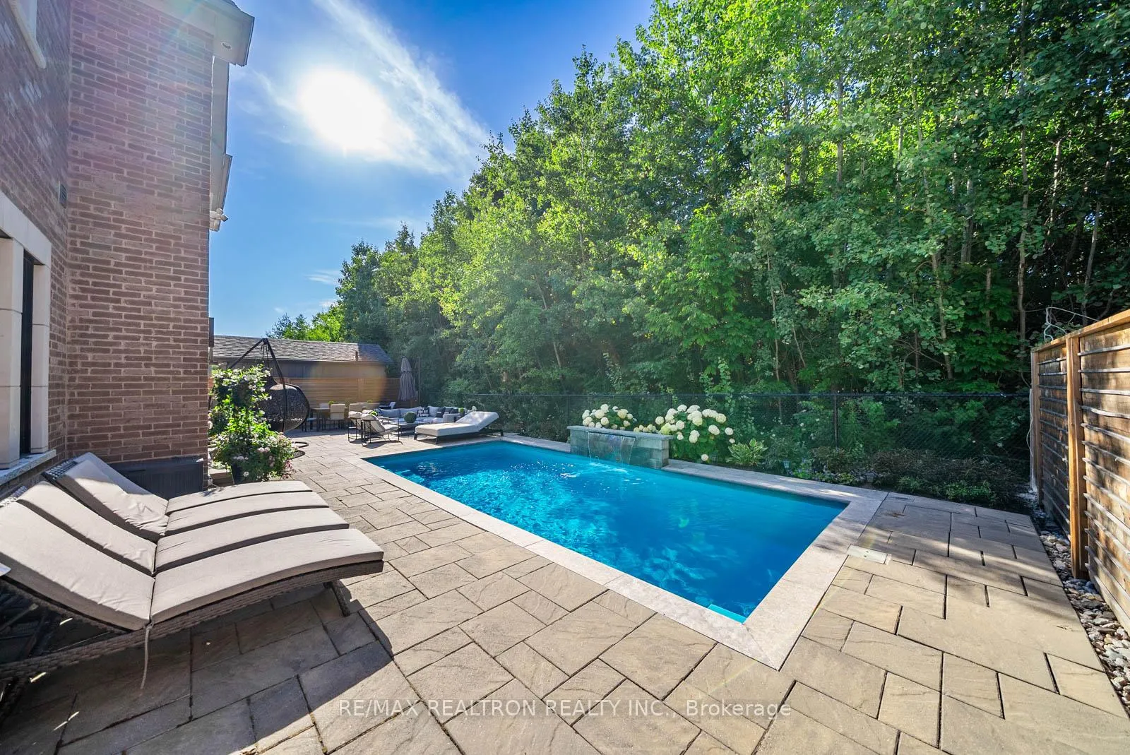 Photo 6 of 61 Cedarpoint Court, Vaughan, Patterson — HOMEH