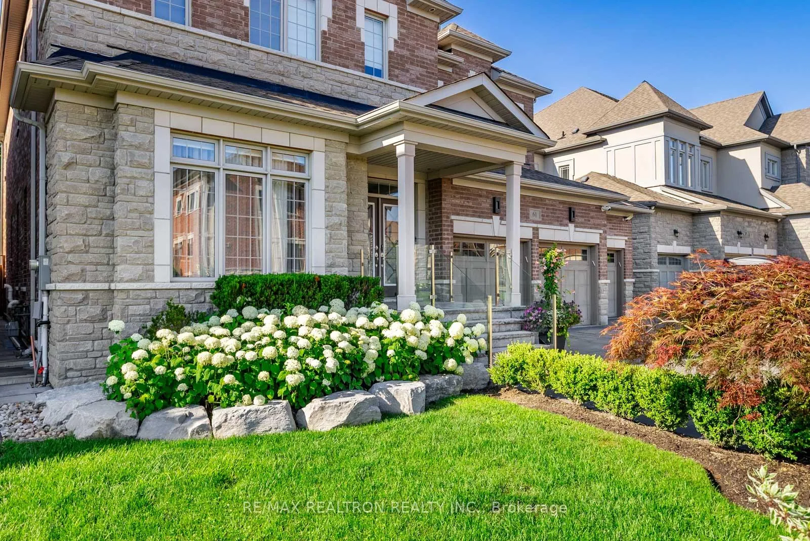 Photo 10 of 61 Cedarpoint Court, Vaughan, Patterson — HOMEH