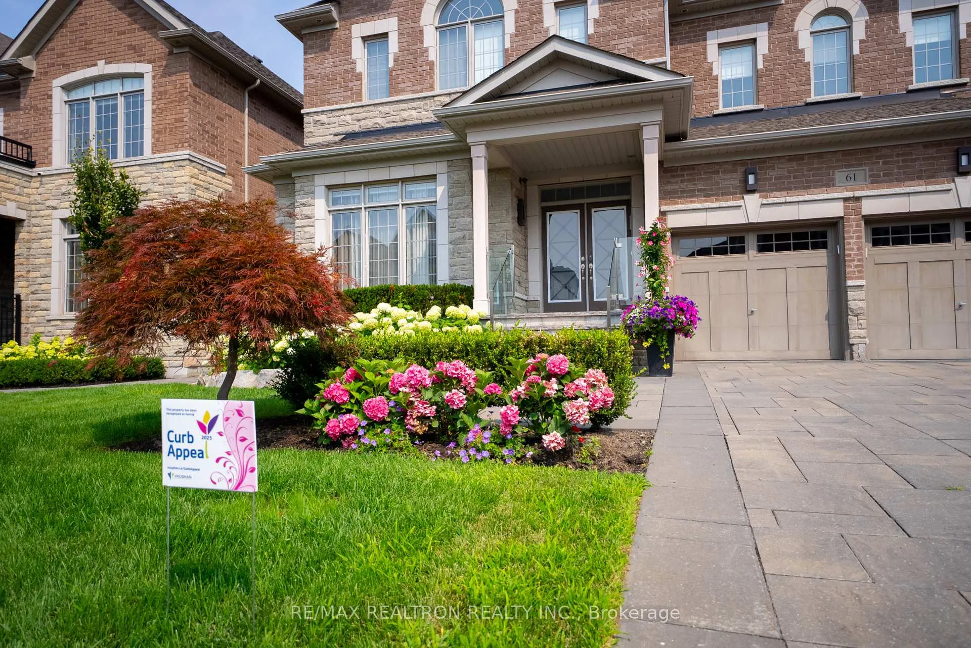 Photo 11 of 61 Cedarpoint Court, Vaughan, Patterson — HOMEH