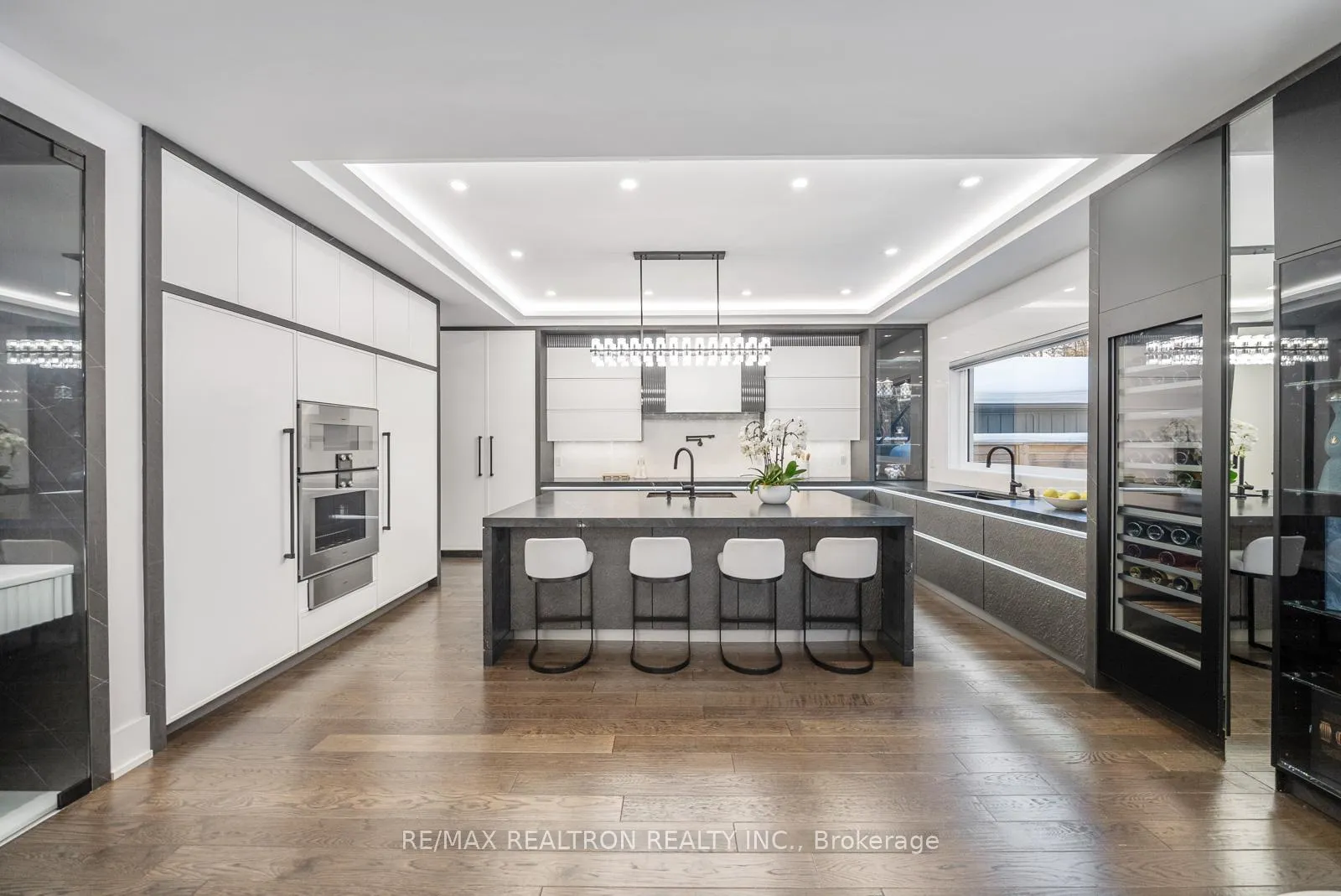 Photo 20 of 61 Cedarpoint Court, Vaughan, Patterson — HOMEH