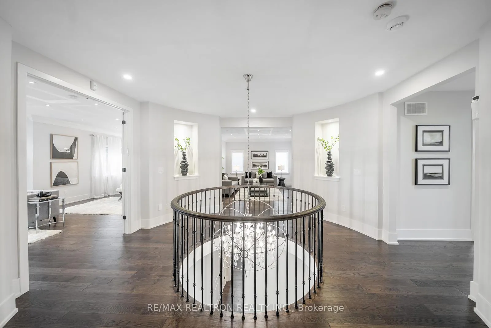 Photo 28 of 61 Cedarpoint Court, Vaughan, Patterson — HOMEH